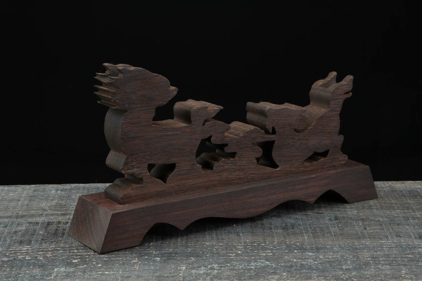 Kirin Sword Stand