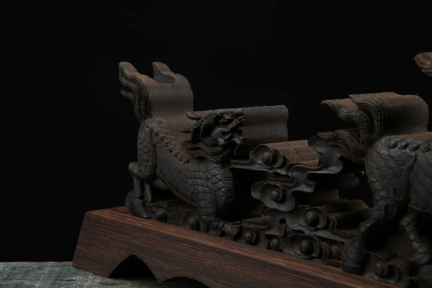 Kirin Sword Stand