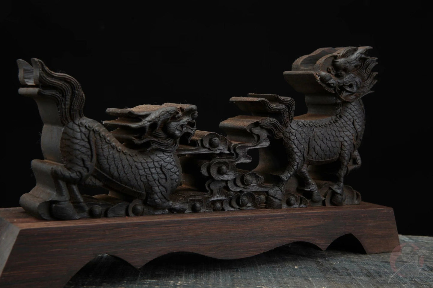 Kirin Sword Stand