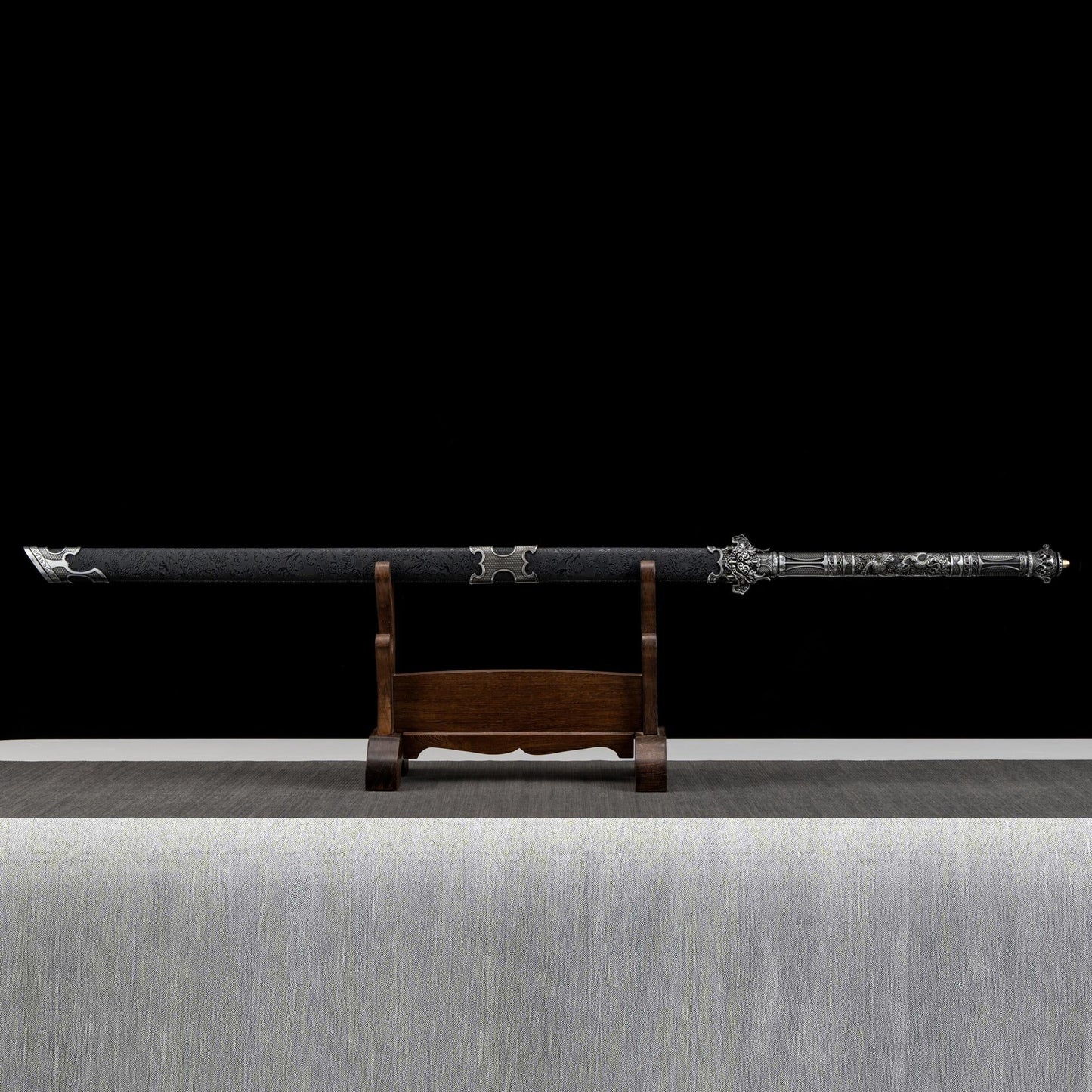 Dragon Saber 55” (Gold / Silver Edition)