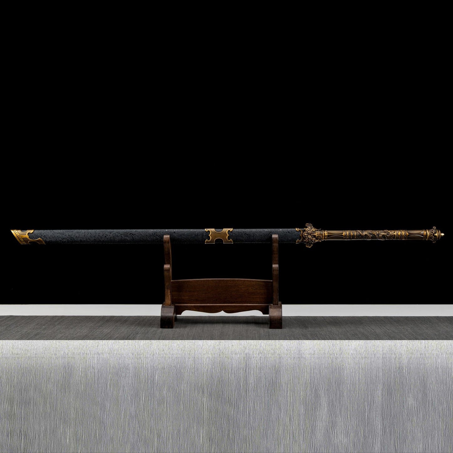 Dragon Saber 55” (Gold / Silver Edition)