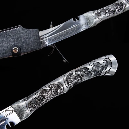 Nepalese curved knife